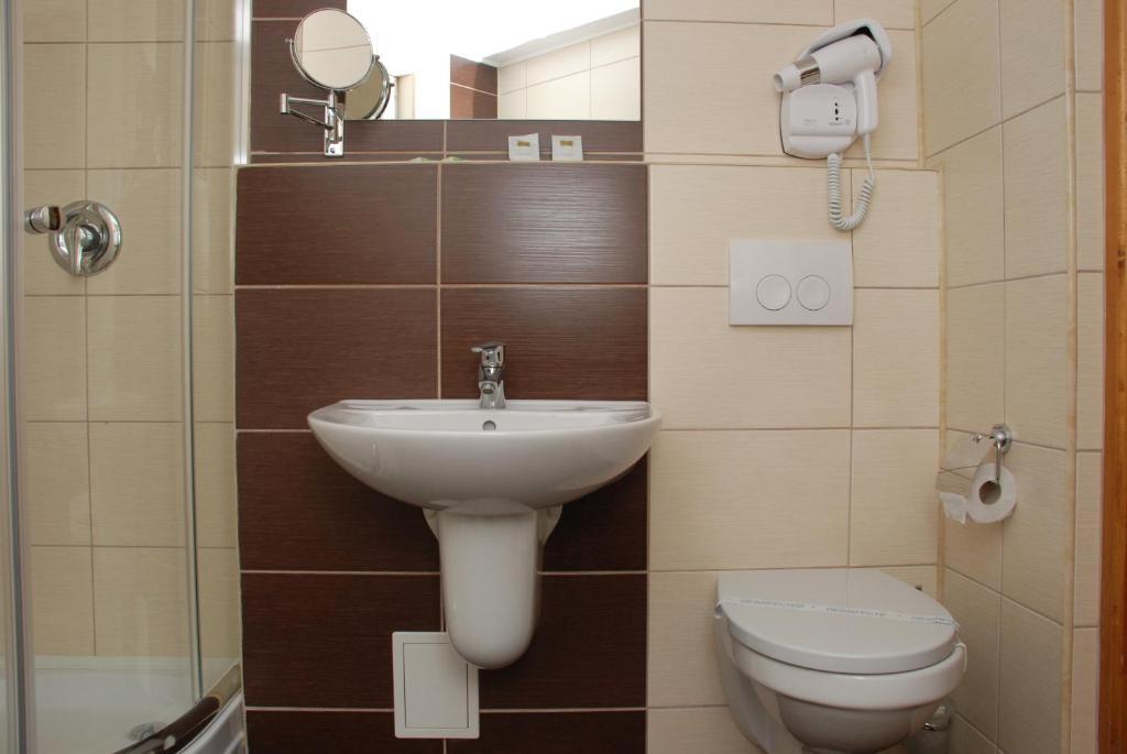 Hotel Liliacul 3*